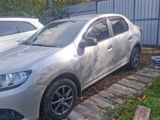 2017 Renault Logan II, серый, 800000 рублей, вид 4
