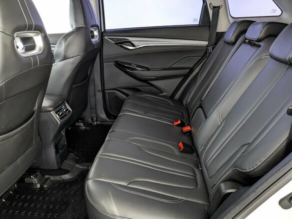 2023 Changan CS75 Plus I Рестайлинг, белый - вид 17