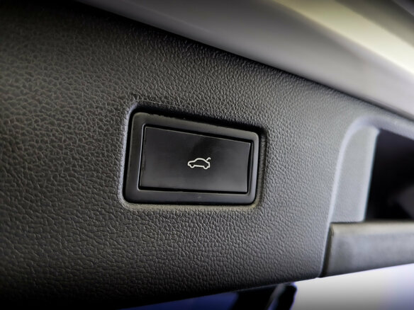 2023 Volkswagen Tayron X I Рестайлинг, белый, 4040000 рублей - вид 25