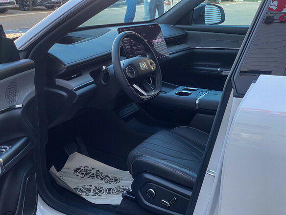 2026 Changan Qiyuan Q07 31.7 kWh, белый, 3850000 рублей - вид 11