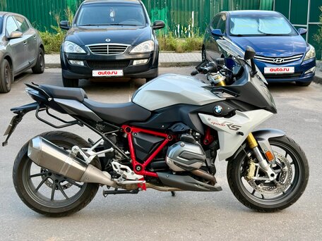 2017 BMW R 1200 RS, серебристый, 900000 рублей, вид 4