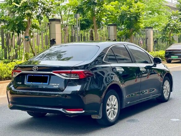 2022 Toyota Corolla XII (E210), чёрный, 1179000 рублей - вид 8