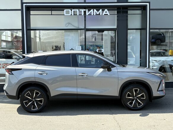 2026 Omoda C5 II, серый, 2399000 рублей - вид 3