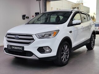 2017 Ford Kuga II Рестайлинг, белый, 1520000 рублей, вид 1