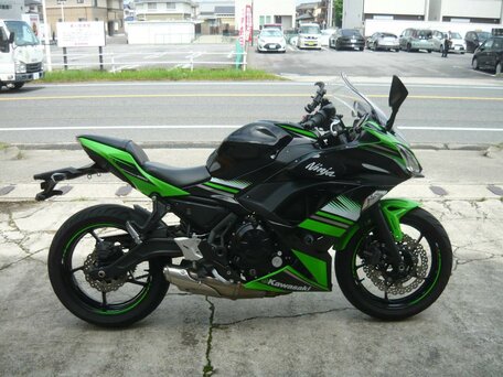 2017 Kawasaki Ninja 650, чёрный, 745000 рублей, вид 2