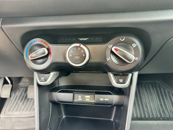 2017 Kia Picanto III, жёлтый - вид 24
