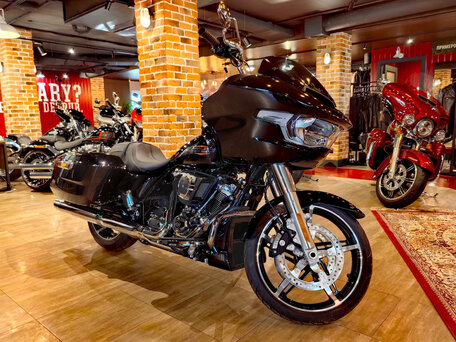 2024 Harley-Davidson Road Glide, чёрный, 3450000 рублей, вид 4