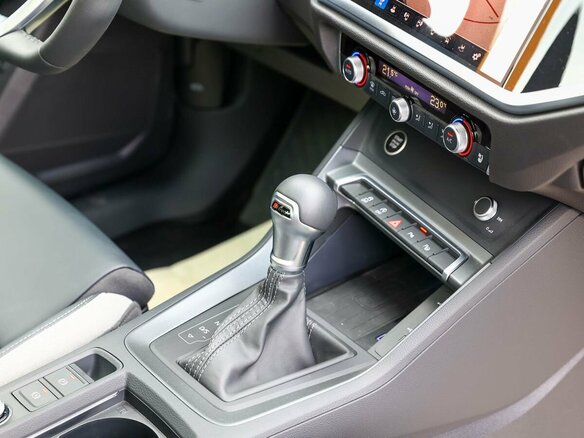 2026 Audi Q3 35 TFSI II (F3), серый, 3999999 рублей - вид 18