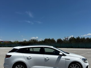 2020 Renault Megane IV, белый, 1570000 рублей, вид 3