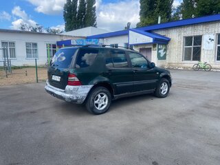2001 Mercedes-Benz M-Класс 320 I (W163), зелёный, 400000 рублей, вид 2
