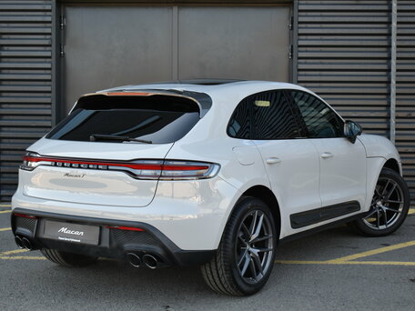 2026 Porsche Macan I Рестайлинг 2, серый, 11690000 рублей, вид 3