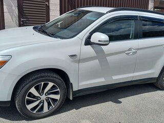 2014 Mitsubishi ASX I Рестайлинг, белый, 1350000 рублей, вид 3