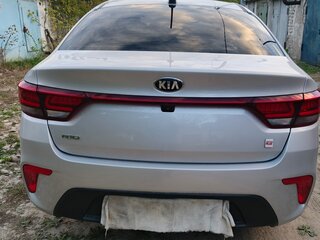 2019 Kia Rio IV, серебристый, 1580000 рублей, вид 2
