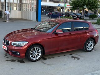 2017 BMW 1 серии 118i II (F20/F21) Рестайлинг 2, оранжевый, 1830000 рублей, вид 2