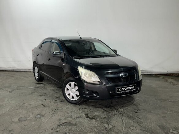 2013 Chevrolet Cobalt II, чёрный, 495000 рублей - вид 2