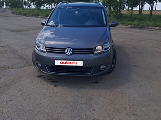 2014 Volkswagen Touran I Рестайлинг 2, серый, 1350000 рублей, вид 2