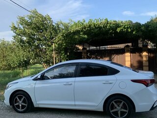2019 Hyundai Solaris II, белый, 970000 рублей, вид 5