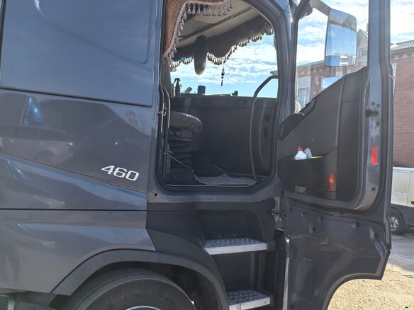 2014 Volvo FH, серый, 5200000 рублей - вид 9