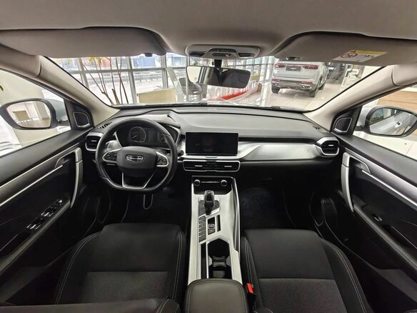 2021 Geely Coolray I, серый, 1400000 рублей - вид 12