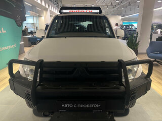 2011 Mitsubishi Pajero IV Рестайлинг 1, белый, 1500000 рублей, вид 2
