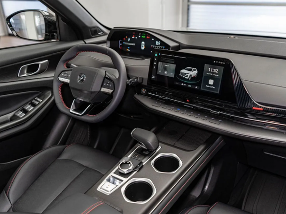 2025 Changan UNI-S I, красный, 3179900 рублей - вид 5