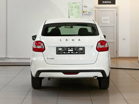 2026 Lada (ВАЗ) Granta I Рестайлинг, белый, 1200000 рублей, вид 5