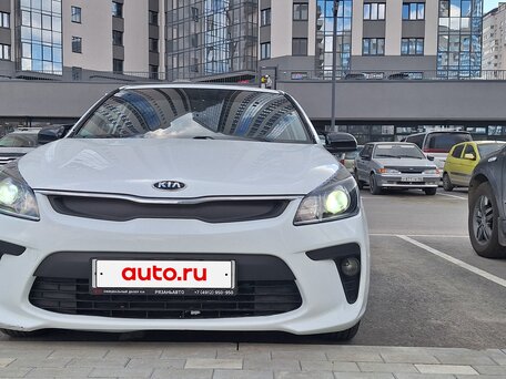 2019 Kia Rio IV, белый, 1090000 рублей, вид 5