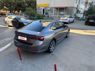 2021 Skoda Octavia IV (A8), серый, 3100000 рублей, вид 4