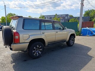 2005 Nissan Safari V (Y61), золотистый, 3820000 рублей, вид 3