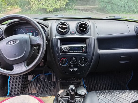 2014 Lada (ВАЗ) Granta I, серебристый, 370000 рублей - вид 5