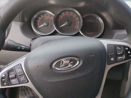 2021 LADA (ВАЗ) Largus, белый, 600000 рублей, вид 4