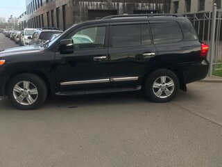 2014 Toyota Land Cruiser 200 Series Рестайлинг 1, чёрный, 3750000 рублей, вид 4