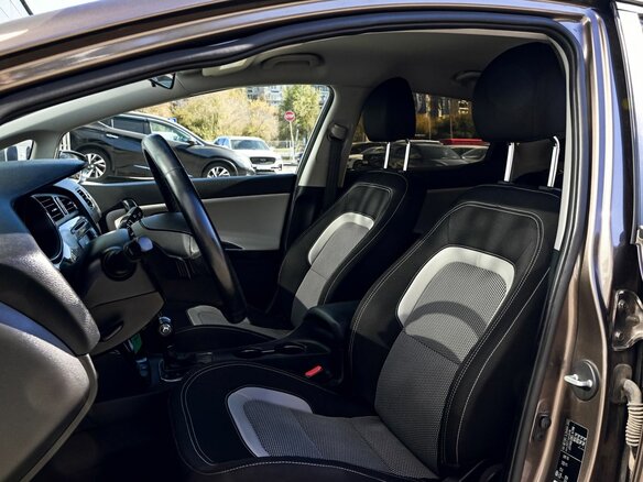 2014 Kia Ceed II, коричневый, 1259000 рублей - вид 15