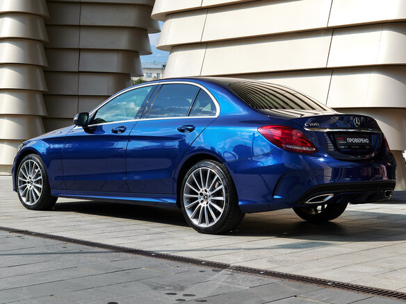 2017 Mercedes-Benz C-Класс 180 9G-TRONIC IV (W205), синий, 2200000 рублей - вид 2