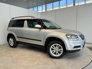 2014 Skoda Yeti I Рестайлинг, серебристый, 1380000 рублей, вид 4