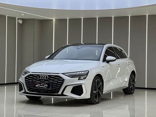 2022 Audi A3 Sportback 35 TFSI IV (8Y), белый, 1650000 рублей, вид 1