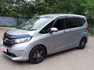 2017 Honda Freed II, серый, 1200000 рублей, вид 3