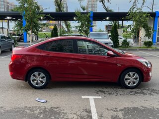 2016 Hyundai Solaris I Рестайлинг, красный, 950000 рублей, вид 5
