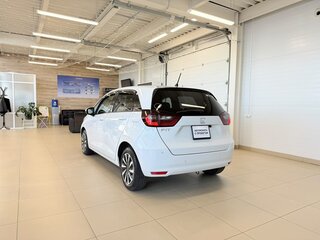 2022 Honda Fit IV, белый, 1379000 рублей, вид 4