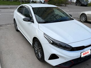 2022 Kia Cerato IV Рестайлинг, белый, 2450000 рублей, вид 2