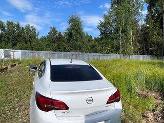 2013 Opel Astra J Рестайлинг, белый, 1300000 рублей, вид 5