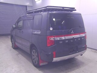2023 Mitsubishi Delica D:5 I Рестайлинг, серый, 2750000 рублей, вид 3