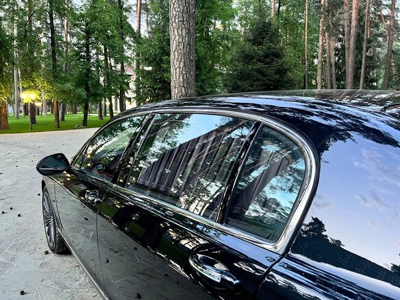 2011 Bentley Continental Flying Spur, чёрный, 3000000 рублей - вид 3