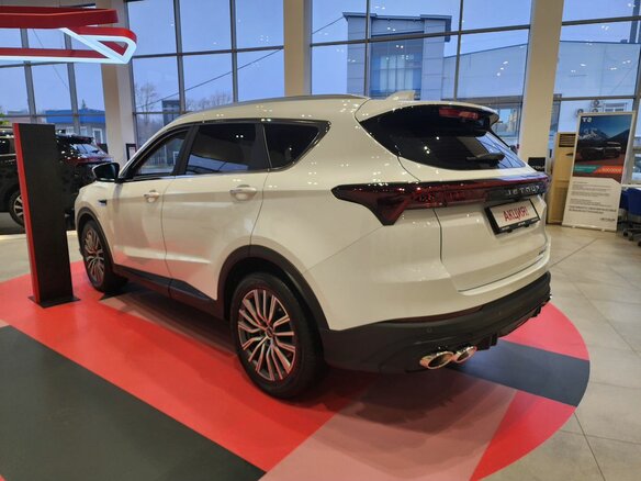 2026 Jetour X70+ I Рестайлинг, белый, 3399000 рублей - вид 5