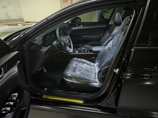 2026 Kia K5 III Рестайлинг, чёрный, 6100000 рублей, вид 5