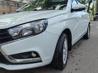 2019 Lada (ВАЗ) Vesta SW I, белый, 1000000 рублей, вид 1