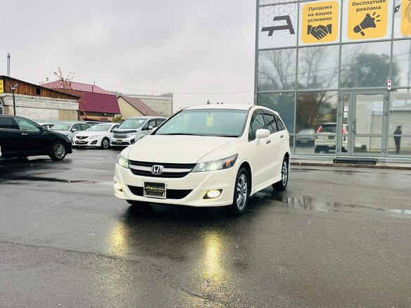 2010 Honda Stream II Рестайлинг, белый, 1279000 рублей - вид 2