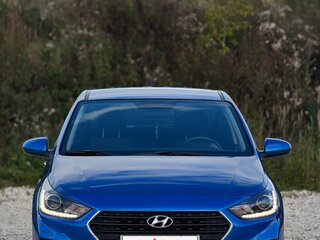 2017 Hyundai Solaris II, синий, 1298000 рублей, вид 2