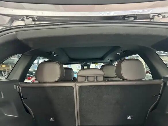2025 Geely Monjaro (Xingyue L) I Рестайлинг (China Market), серый, 3230010 рублей - вид 19