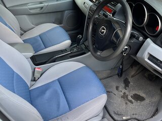 2004 Mazda Axela I, белый, 300000 рублей, вид 5